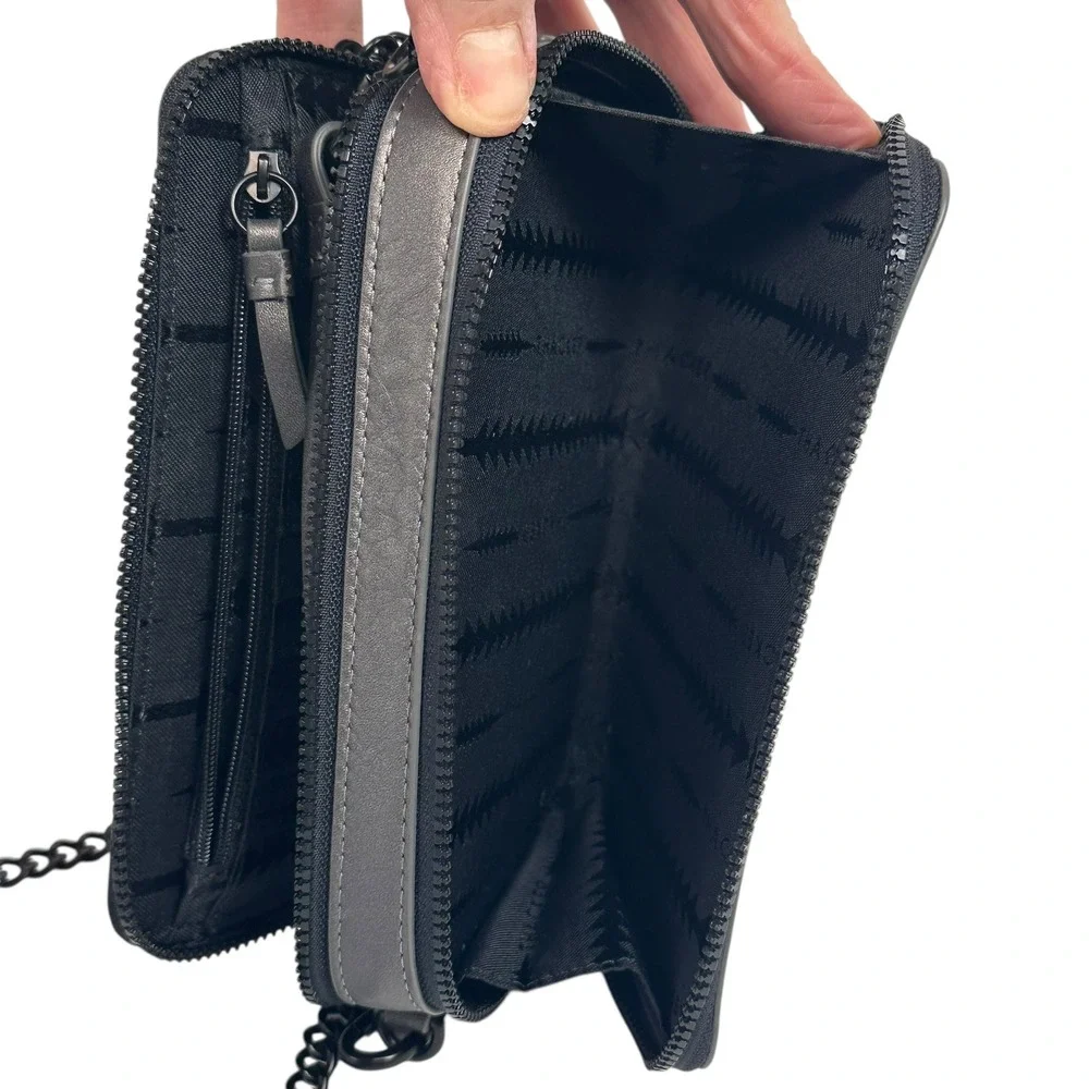 NWOT Thacker‎ Womens Wallet on Black Chain Crossbody Leather Quilted Gray Zip